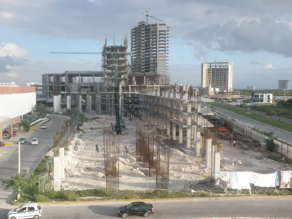 Malecón las Américas Cancún